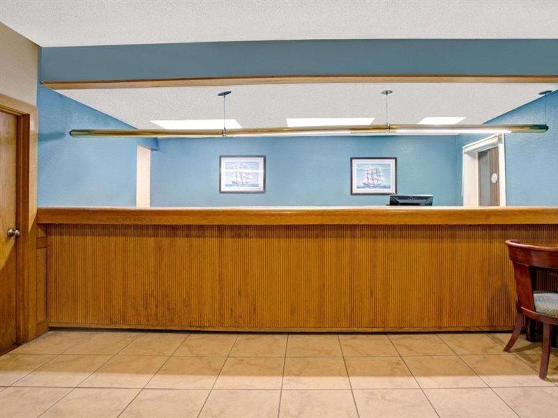 ซูเปอร์ 8 บาย วินด์แฮม นอร์ฟอล์ก/เชซาพีก เบย์ Hotel ภายนอก รูปภาพ