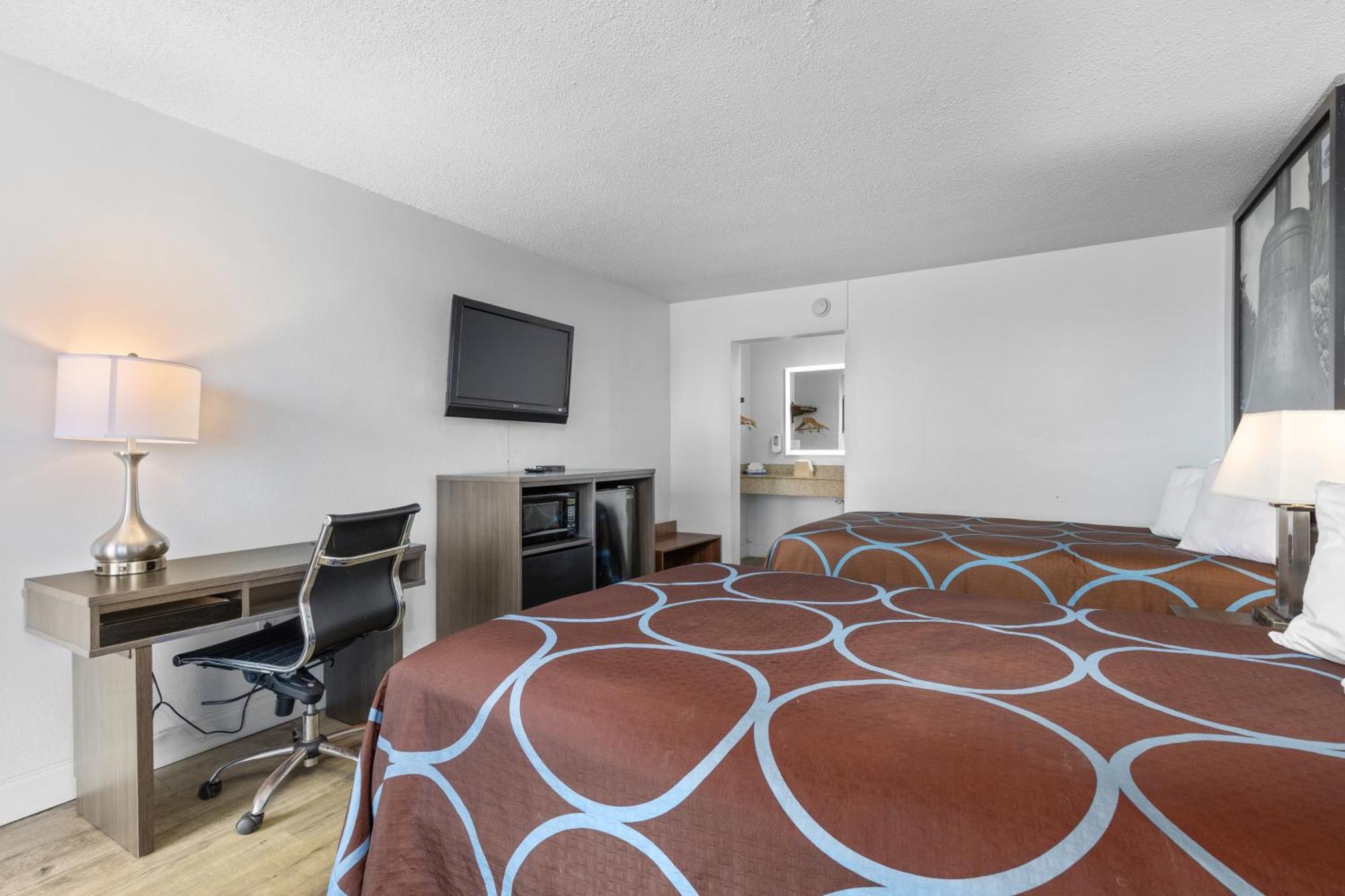 ซูเปอร์ 8 บาย วินด์แฮม นอร์ฟอล์ก/เชซาพีก เบย์ Hotel ภายนอก รูปภาพ